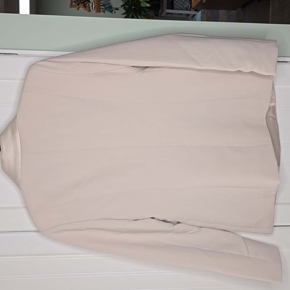 Vero Moda Cream Double-Breasted Blazer Tailored Fit Satin Collar NWOT - Picture 4 of 4